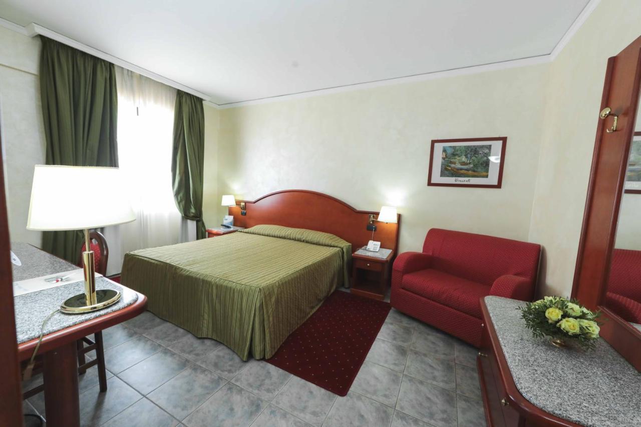 Edra Palace Hotel & Ristorante Cassino Esterno foto