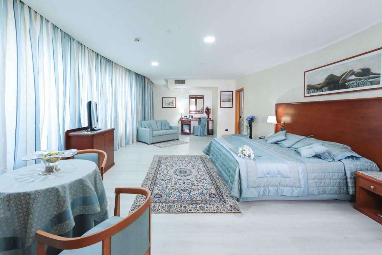Edra Palace Hotel & Ristorante Cassino Esterno foto